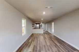 4026 Myrtle St, Dallas, TX 75215 - Photo 3