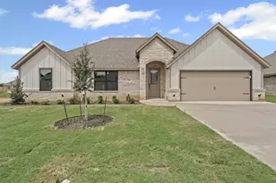 725 Jameson, Springtown, TX 76082 - Photo 1