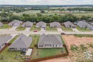 725 Jameson, Springtown, TX 76082 - Photo 37