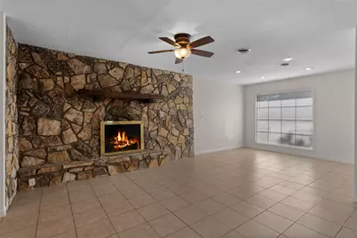 4102 Apache Trl Court, Granbury, TX 76048 - Photo 5