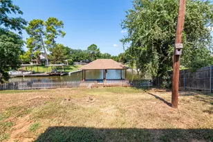 4102 Apache Trail Ct, Granbury, TX 76048 - Photo 29