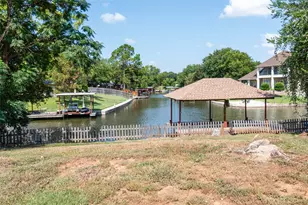 4102 Apache Trail Ct, Granbury, TX 76048 - Photo 33