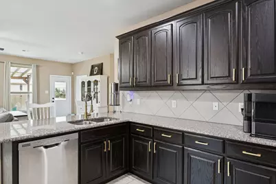 337 Emerald Creek Drive, Fort Worth, TX 76131 - Photo 21