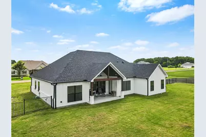 11 Nicklaus Drive, Sulphur Springs, TX 75482 - Photo 5