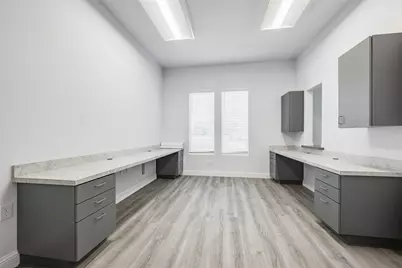 1900 E Henderson Street #2, Cleburne, TX 76031 - Photo 5