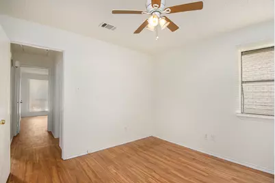 6819 W Cleburne Road, Fort Worth, TX 76133 - Photo 19