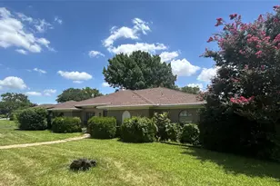 2212 Canyon Valley Trail, Plano, TX 75023 - Photo 3