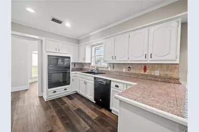 810 Waite Dr., Lewisville, TX 75077 - Photo 9