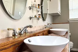 810 Waite Dr, Lewisville, TX 75077 - Photo 19