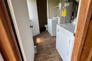 2800 Jerry Mashek Dr, West, TX 76691 - Photo 11