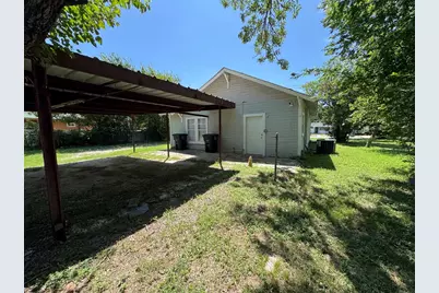 618 Woodard Avenue, Cleburne, TX 76033 - Photo 9