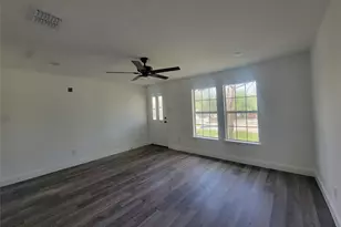 3024 N Crump St, Fort Worth, TX 76106 - Photo 3