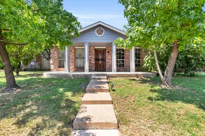 10407 Sand Springs Avenue, Dallas, TX 75227 - Photo 1