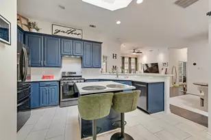 8609 Old Oak Dr, Irving, TX 75063 - Photo 1