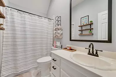 8609 Old Oak Drive, Irving, TX 75063 - Photo 23