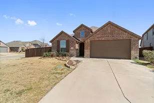 1401 Macaw Ct, Little Elm, TX 75068 - Photo 23