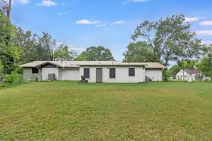 203 S Hogg St, Streetman, TX 75859 - Photo 7