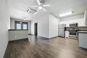 903 Fannin St, Denton, TX 76201 - Photo 3