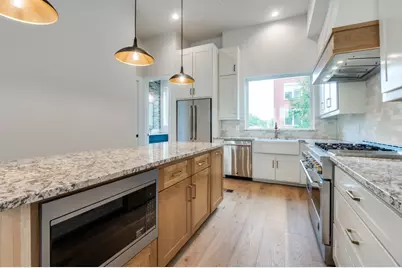 250 E Dallas Road #119, Grapevine, TX 76051 - Photo 17