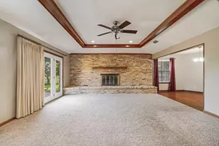 225 34th St SE, Paris, TX 75460 - Photo 3