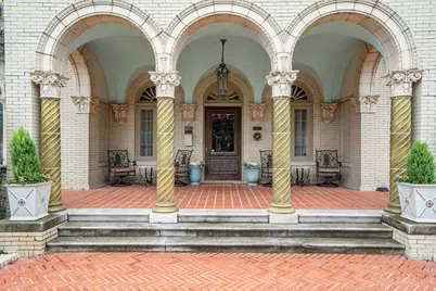 1001 Elizabeth Boulevard, Fort Worth, TX 76110 - Photo 3