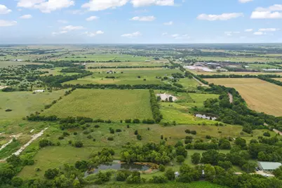 529 County Road 1123, Cleburne, TX 76033 - Photo 13