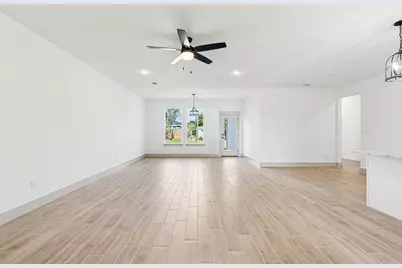 5012 Elizabeth Street, Granbury, TX 76048 - Photo 13