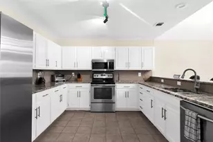 2416 Garden Park Ct, Arlington, TX 76013 - Photo 13