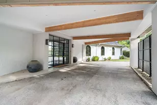 8542 Meadowbrook Dr, Fort Worth, TX 76120 - Photo 19