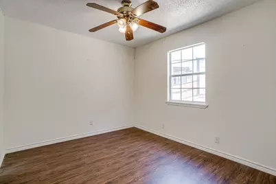 1048 Kennon Point, Palo Pinto, TX 76484 - Photo 7