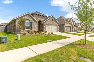 7001 Mapleshade Way, Little Elm, TX 76227 - Photo 3