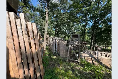 147 Golden Oaks Drive, Mabank, TX 75156 - Photo 13