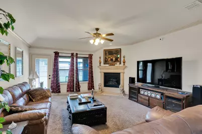 105 Manor Lane, Waxahachie, TX 75165 - Photo 9