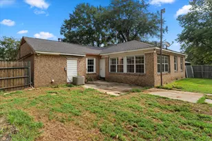 502 Montgomery St, Pittsburg, TX 75686 - Photo 3
