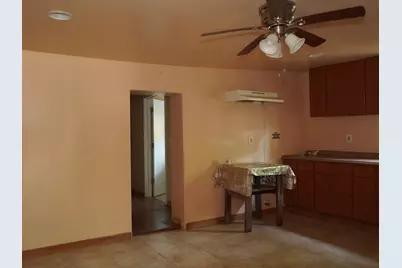 304 E Brazos Street, Groesbeck, TX 76642 - Photo 7