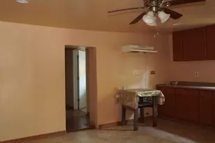 304 E Brazos St, Groesbeck, TX 76642 - Photo 7