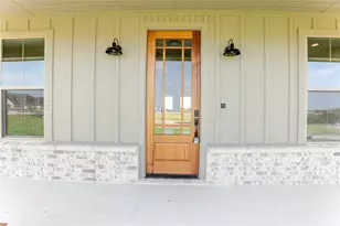 1033 Lilly Ln, Weatherford, TX 76088 - Photo 3