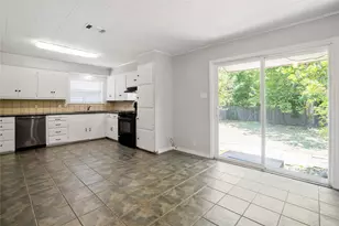 4009 Western Cir, Greenville, TX 75401 - Photo 9