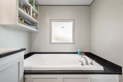 421 S Garitty Street, Frost, TX 76641 - Photo 17