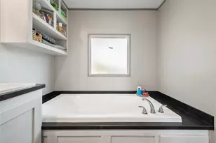 421 S Garitty St, Frost, TX 76641 - Photo 17