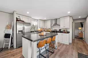 421 S Garitty St, Frost, TX 76641 - Photo 9