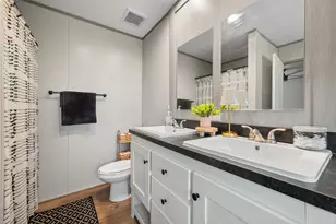 421 S Garitty St, Frost, TX 76641 - Photo 15