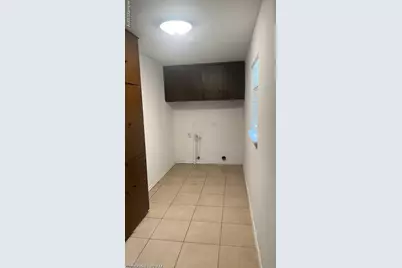 212 Hallbrook Drive, Fort Worth, TX 76134 - Photo 7