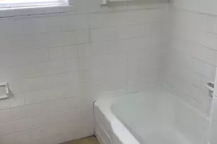 212 Hallbrook Dr, Fort Worth, TX 76134 - Photo 19