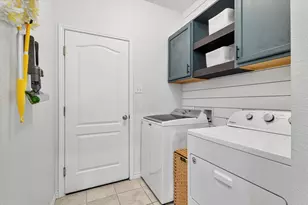 800 Brock Dr, Aubrey, TX 76227 - Photo 17