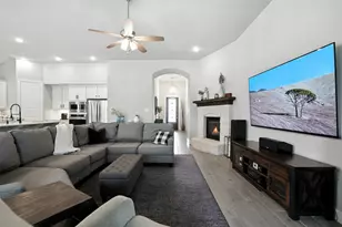 1101 Claiborne Dr, Aubrey, TX 76227 - Photo 13