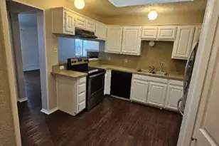 11802 Garden Terrace Dr, Dallas, TX 75243 - Photo 9