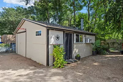 1205 N 17th Street, Waco, TX 76707 - Photo 29