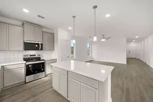 110 Honey Bee Dr, Cleburne, TX 76031 - Photo 9