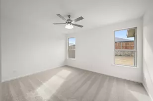 110 Honey Bee Dr, Cleburne, TX 76031 - Photo 17